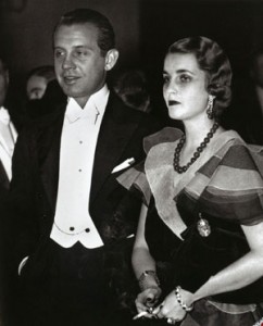 Barbara Hutton e Alexis Mdivani, no The Metropolitan Opera, em New York, em 1933