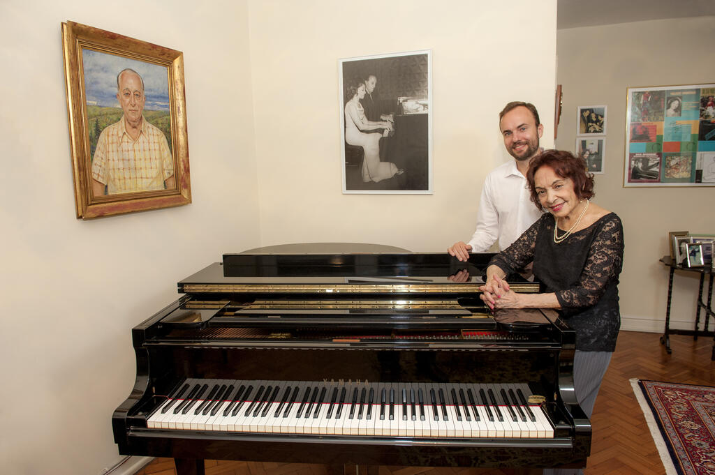 Viúva do maestro Francisco Mignone faz concerto em sua homenagem no BNDES