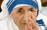 Teresa de Calcutá: o heroismo da caridade na noite da alma