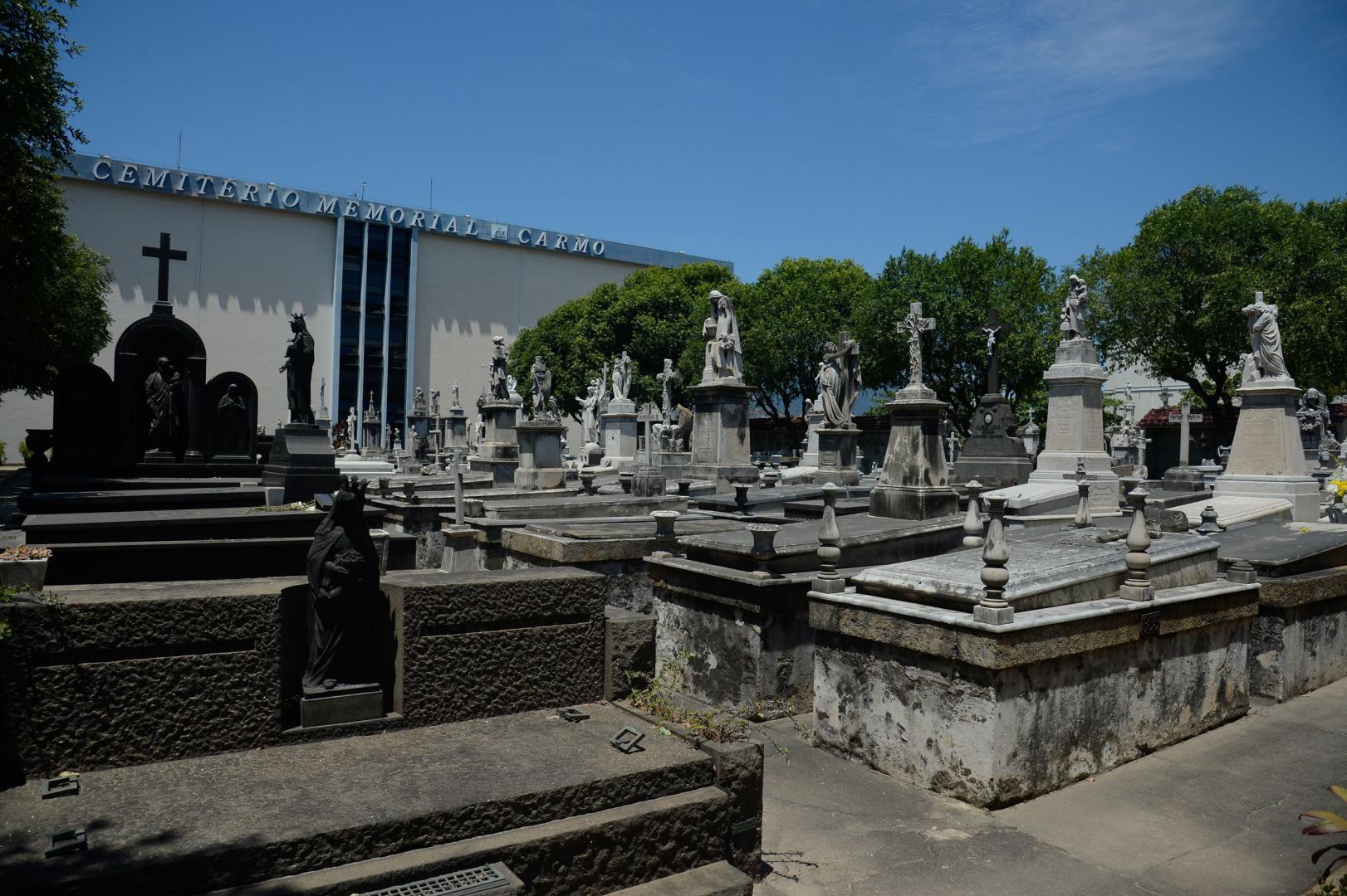 Um novo cemitério no Rio